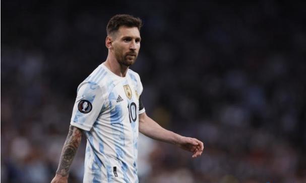 黄金价格跳水震荡，你是选择离场观望还是逆势布局？